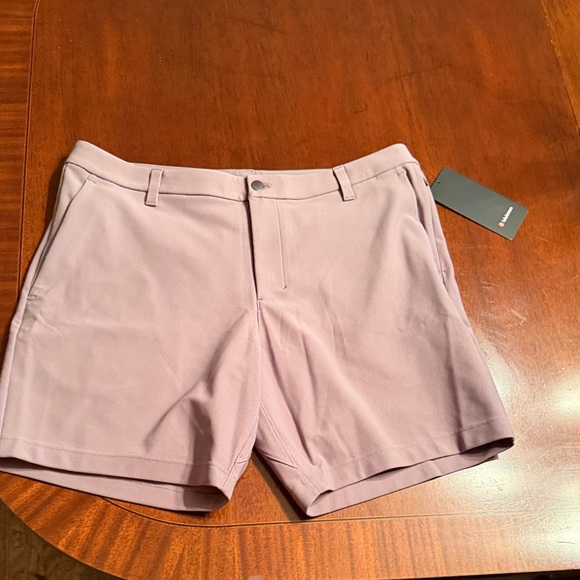 lululemon athletica Men's Light Purple Shorts - Picture 1 of 1